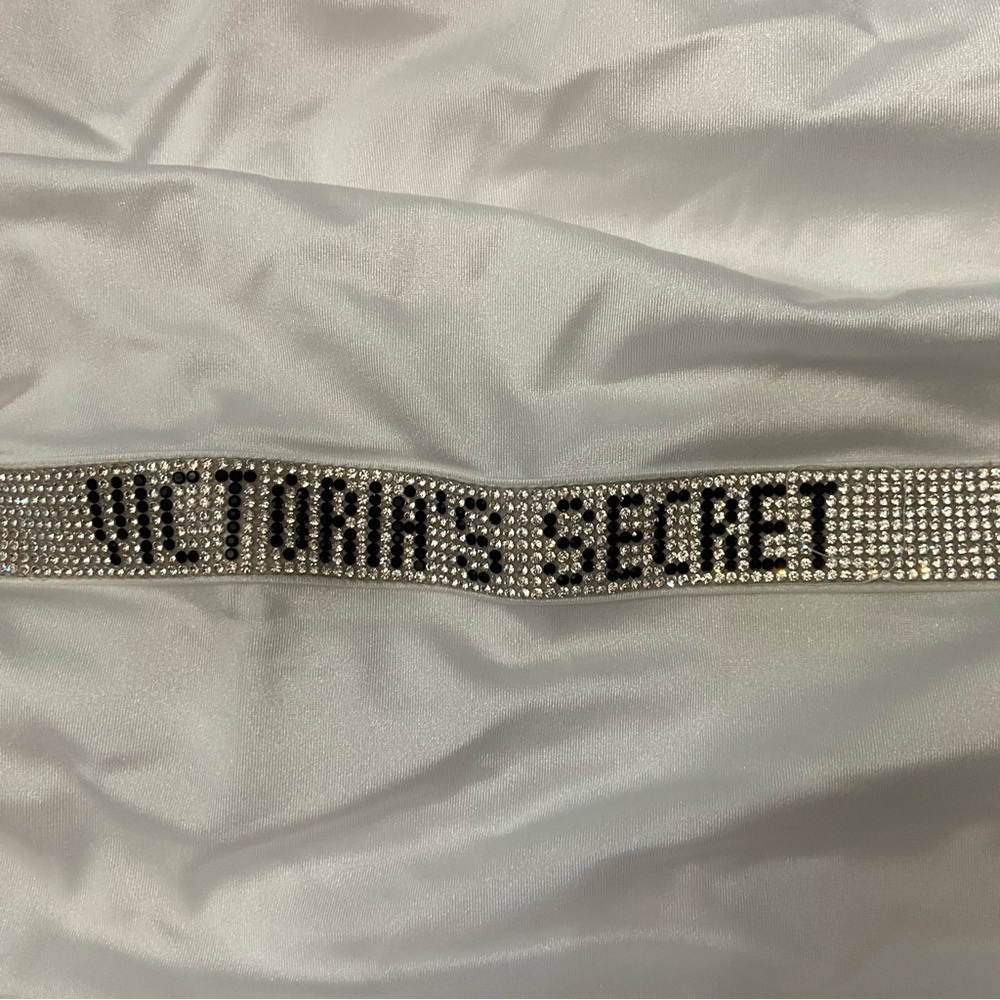 New! Victoria's Secret Very Sexy White Shine Strap Belted Swimsuit 3850 - Picture 7 of 8